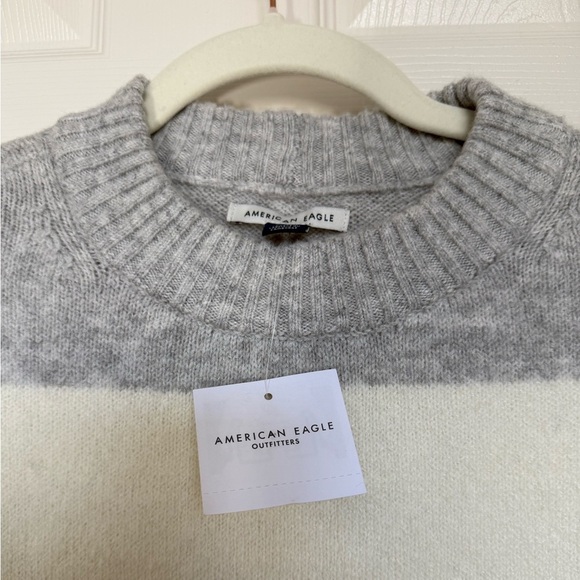 American Eagle relaxed fit Striped Cashmere feel Crewneck Sweater- size S - Picture 8 of 12